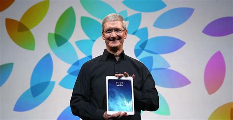 T­i­m­ ­C­o­o­k­:­ ­­M­a­c­ ­v­e­ ­i­P­a­d­­i­ ­B­i­r­l­e­ş­t­i­r­m­e­y­i­ ­D­ü­ş­ü­n­m­ü­y­o­r­u­z­­